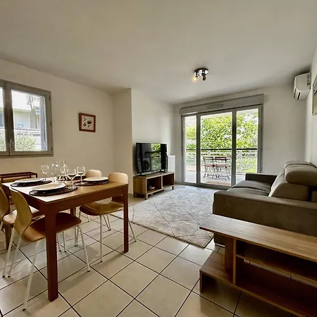 Апартаменты 2 Pieces Avec Terrasse Et Garage A - Fr-1-252-201 *