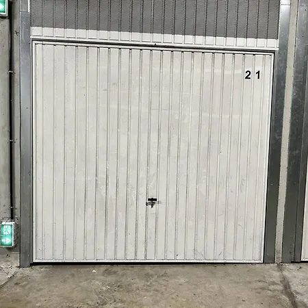 2 Pieces Avec Terrasse Et Garage A - Fr-1-252-201 * Антиб